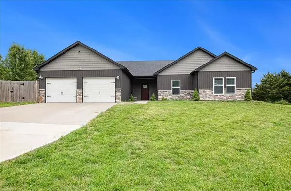 Warrensburg, MO 64093,151 SE 225TH RD