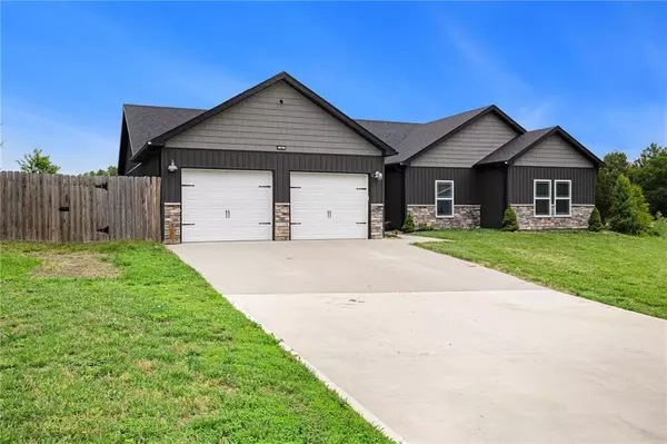 Warrensburg, MO 64093,151 SE 225TH RD