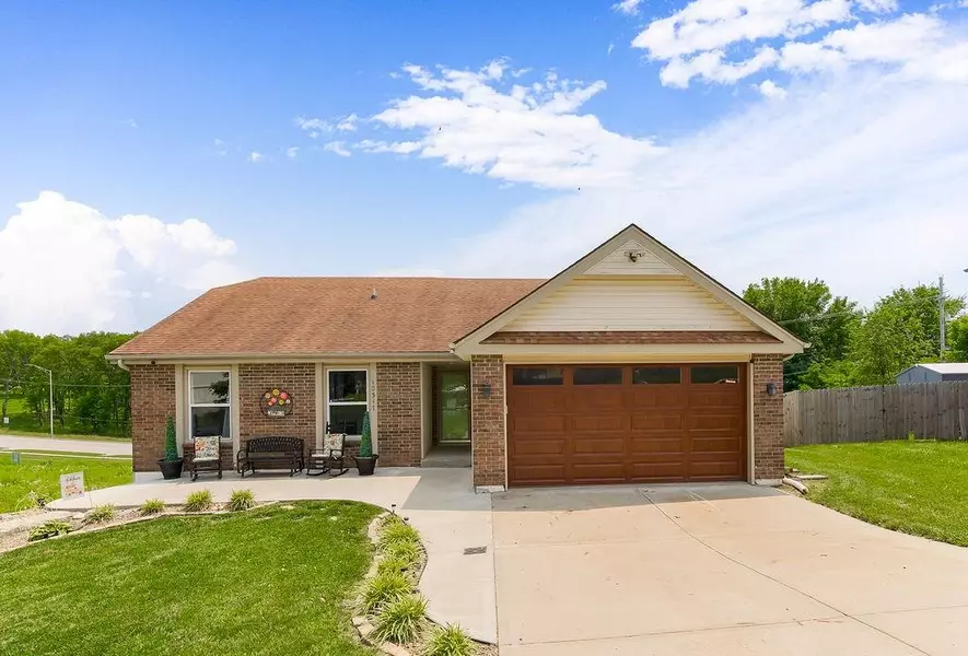10317 NW 85TH ST, Kansas City, MO 64153