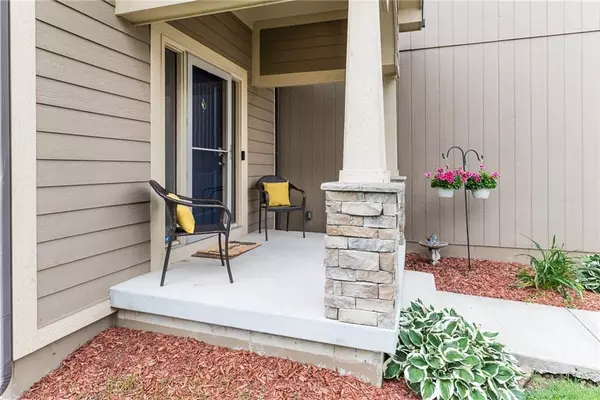 Kansas City, MO 64146,12525 CHARLOTTE ST