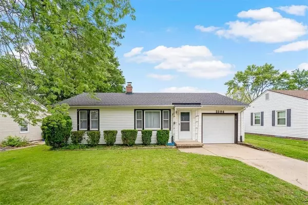 2504 NE 60th ST, Gladstone, MO 64118