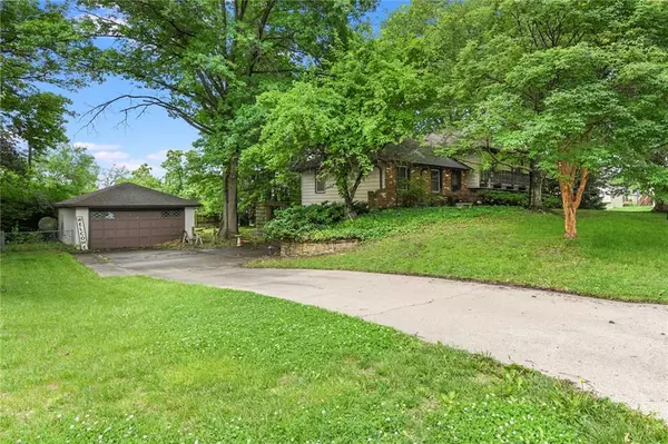 Leavenworth, KS 66048,1131 Wildwood ST