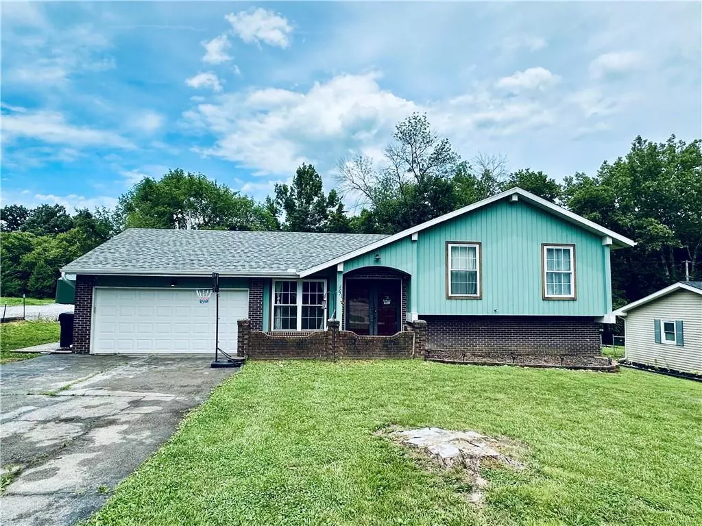 Windsor, MO 65360,207 W Birch DR