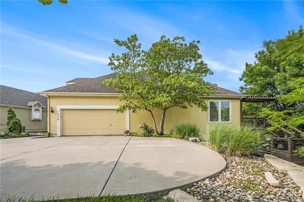 Leawood, KS 66224,14316 Norwood ST