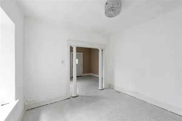 Kansas City, KS 66103,1129 Metropolitan AVE