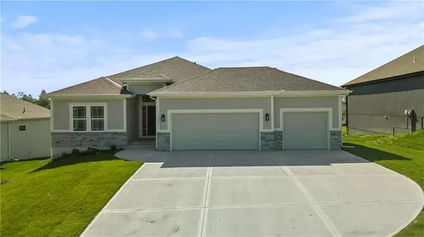 1300 Melissa CT, Kearney, MO 64060