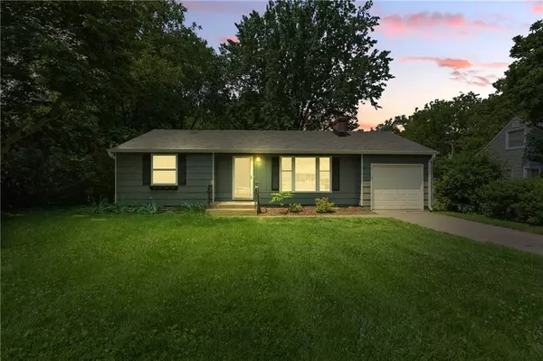Prairie Village, KS 66208,7228 Cherokee DR