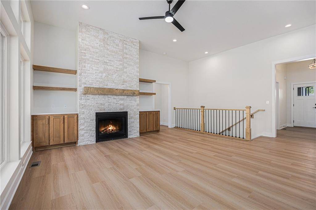 Shawnee, KS 66226,6932 Kenton ST