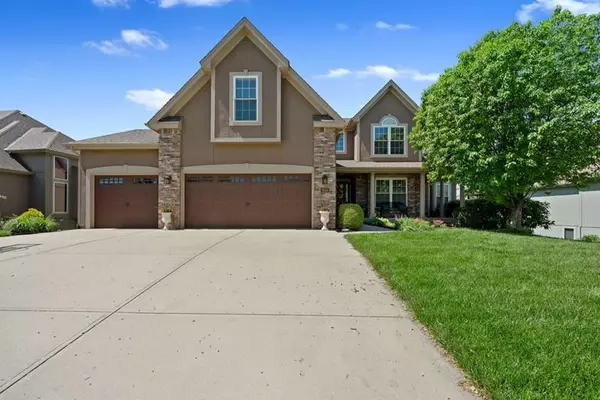 9534 N Hunter AVE, Kansas City, MO 64157