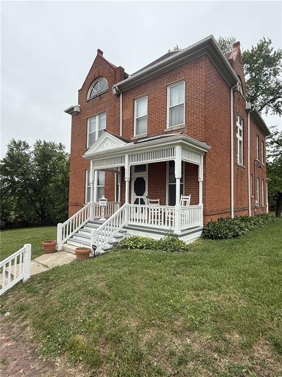 St Joseph, MO 64505,1116 Dewey AVE