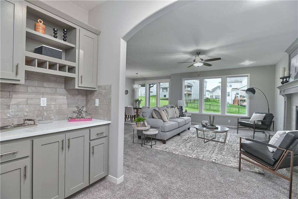 Shawnee, KS 66226,5823 McCormick DR