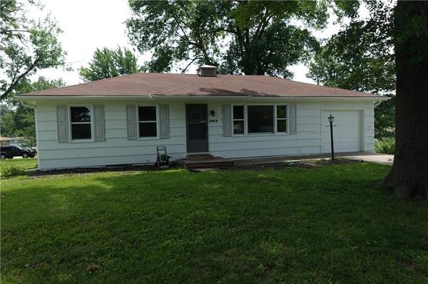 103 NE 67th ST, Kansas City, MO 64118