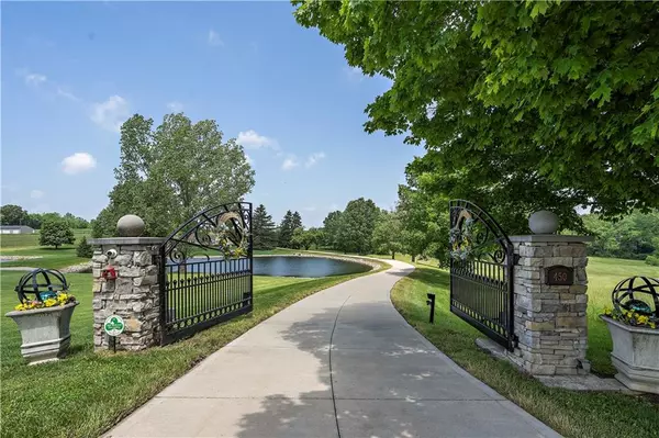 Liberty, MO 64068,450 Ruth Ewing RD