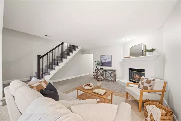 Blue Springs, MO 64014,509 NE Knox ST #B