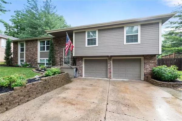 Blue Springs, MO 64015,917 NW 13TH ST