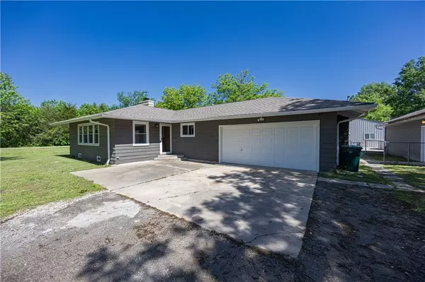 3931 Main ST, Parsons, KS 67357