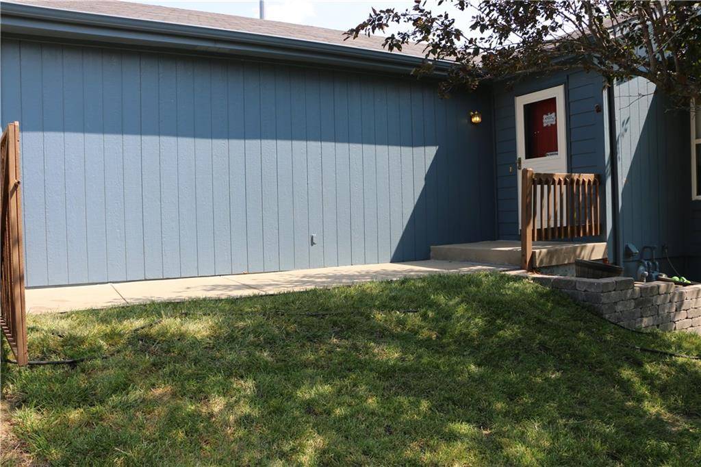 Liberty, MO 64068,1873 Chickadee DR