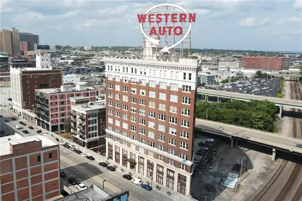 2107 Grand AVE #301, Kansas City, MO 64108