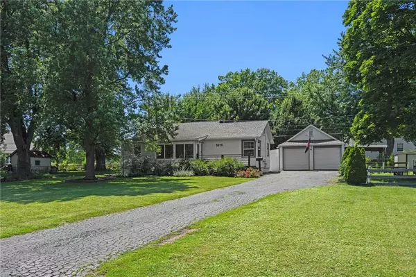 Mission, KS 66202,5618 Reeds RD