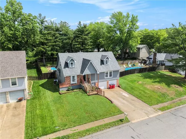 Blue Springs, MO 64015,1117 NW ROANOKE DR