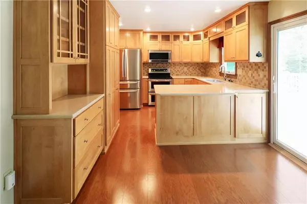 Warrensburg, MO 64093,1439 Grandview DR