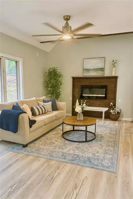 Clinton, MO 64735,10057 Otter RD