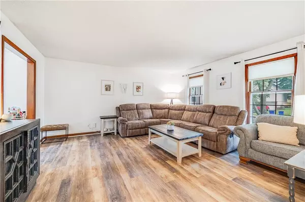 Lenexa, KS 66215,14106 W 94th TER