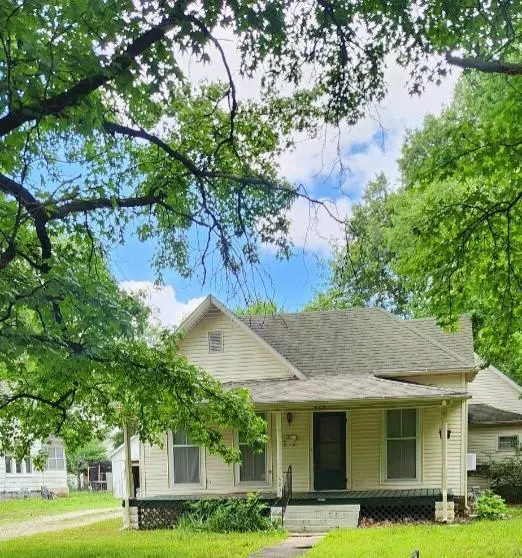 Columbus, KS 66725,423 S Minnesota AVE