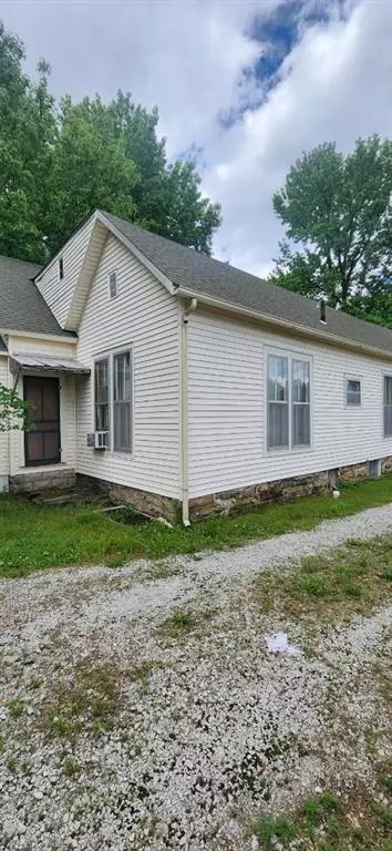 Columbus, KS 66725,423 S Minnesota AVE