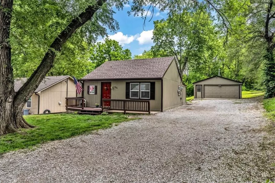 5715 Parkview AVE, Kansas City, KS 66104