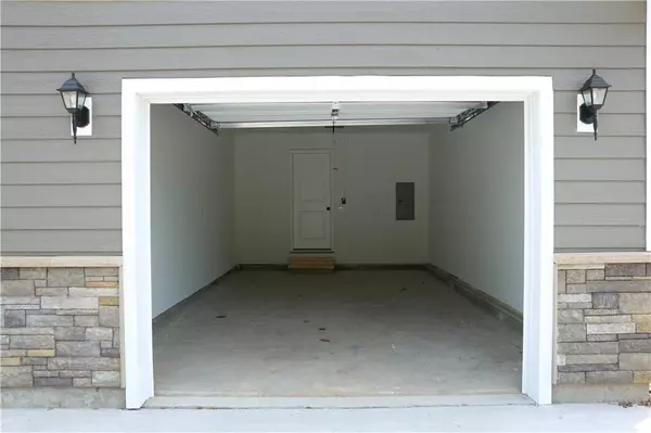 Neodesha, KS 66757,904 N 9th ST