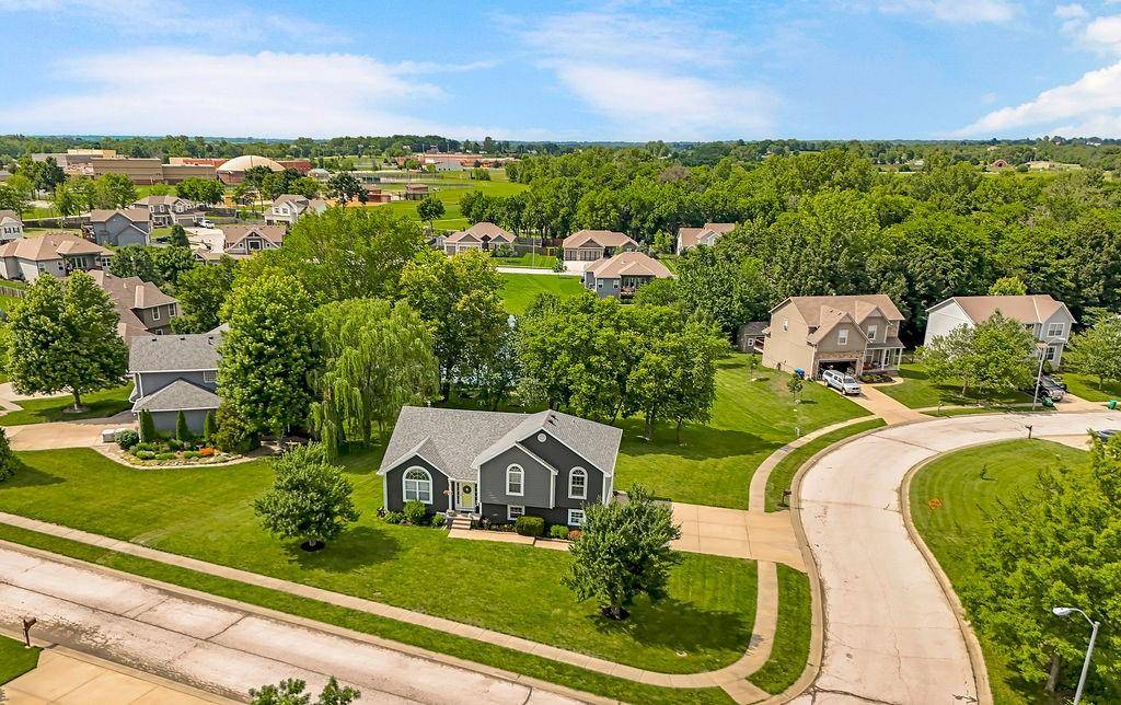 Peculiar, MO 64078,12106 Canna CT
