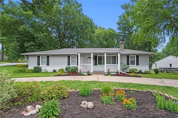 6809 N Brookside RD, Pleasant Valley, MO 64068