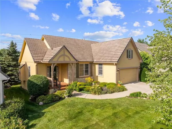 11518 W 143rd TER, Olathe, KS 66062