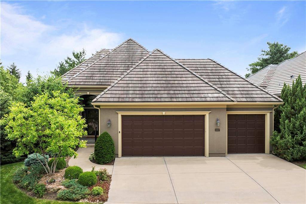 15027 Ash ST, Leawood, KS 66224