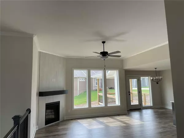 Kansas City, MO 64156,9225 N Poplar AVE