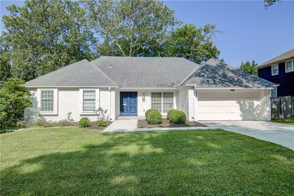 Overland Park, KS 66207,9920 Juniper LN