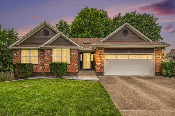 2409 NE CEDAR CREEK CT,  Blue Springs,  MO 64014