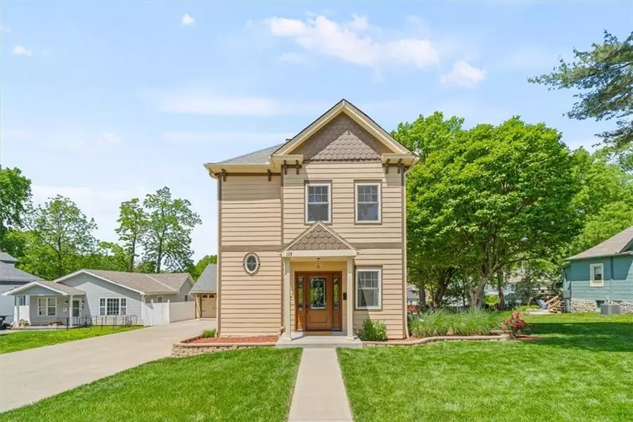 128 W Sea AVE, Independence, MO 64050