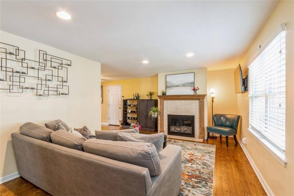 Roeland Park, KS 66205,5334 Birch ST