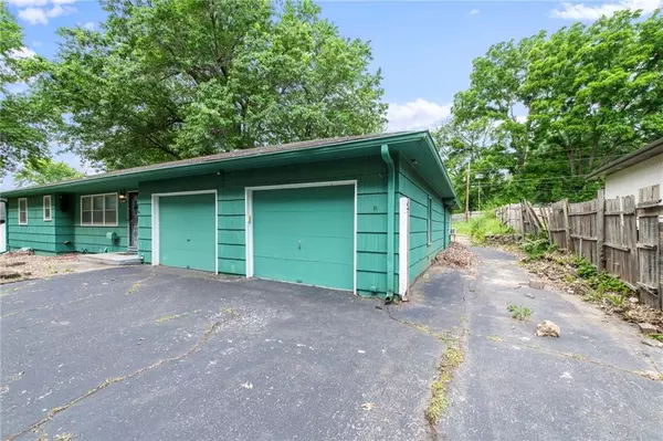 Raytown, MO 64133,6410 Harvard AVE
