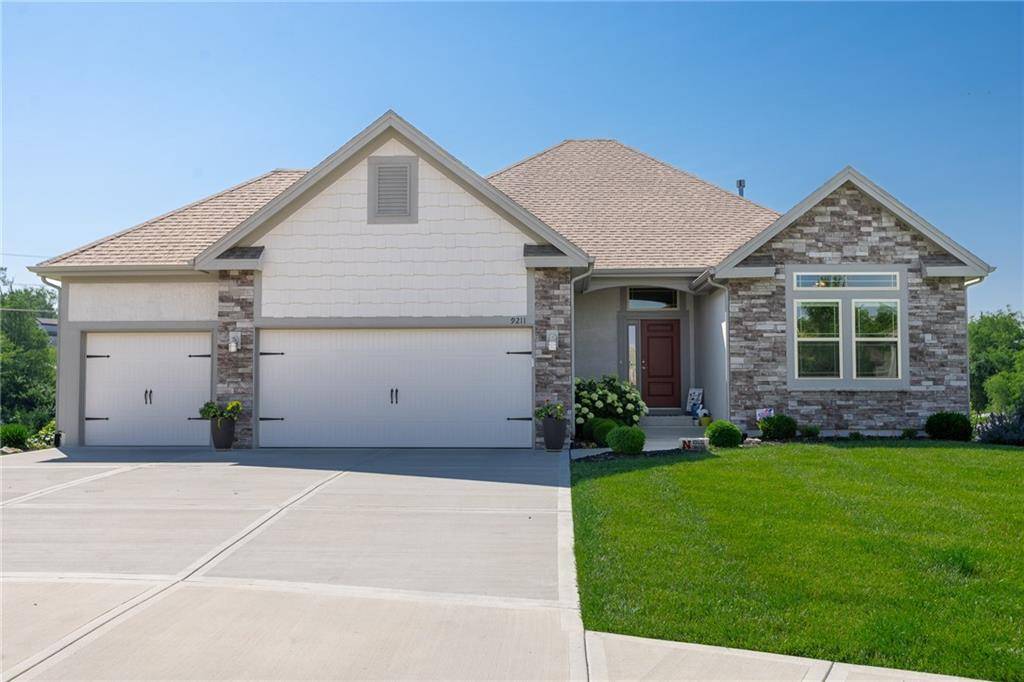 9211 NE 93rd CT, Kansas City, MO 64157