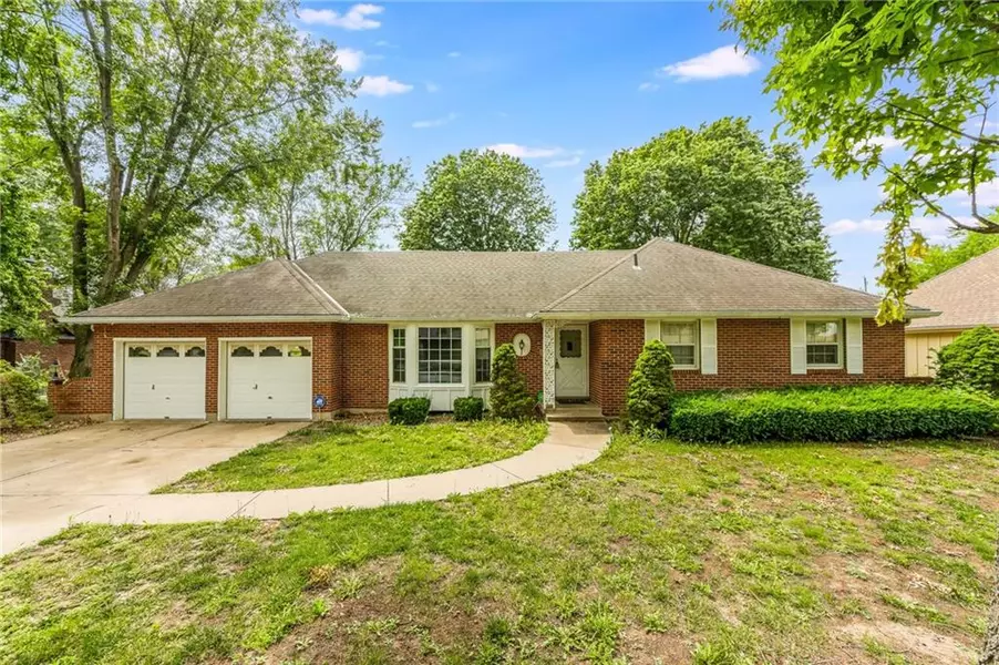 9420 Ralston AVE, Kansas City, MO 64138