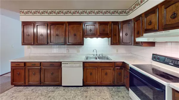 Nevada, MO 64772,1212 N Olive ST