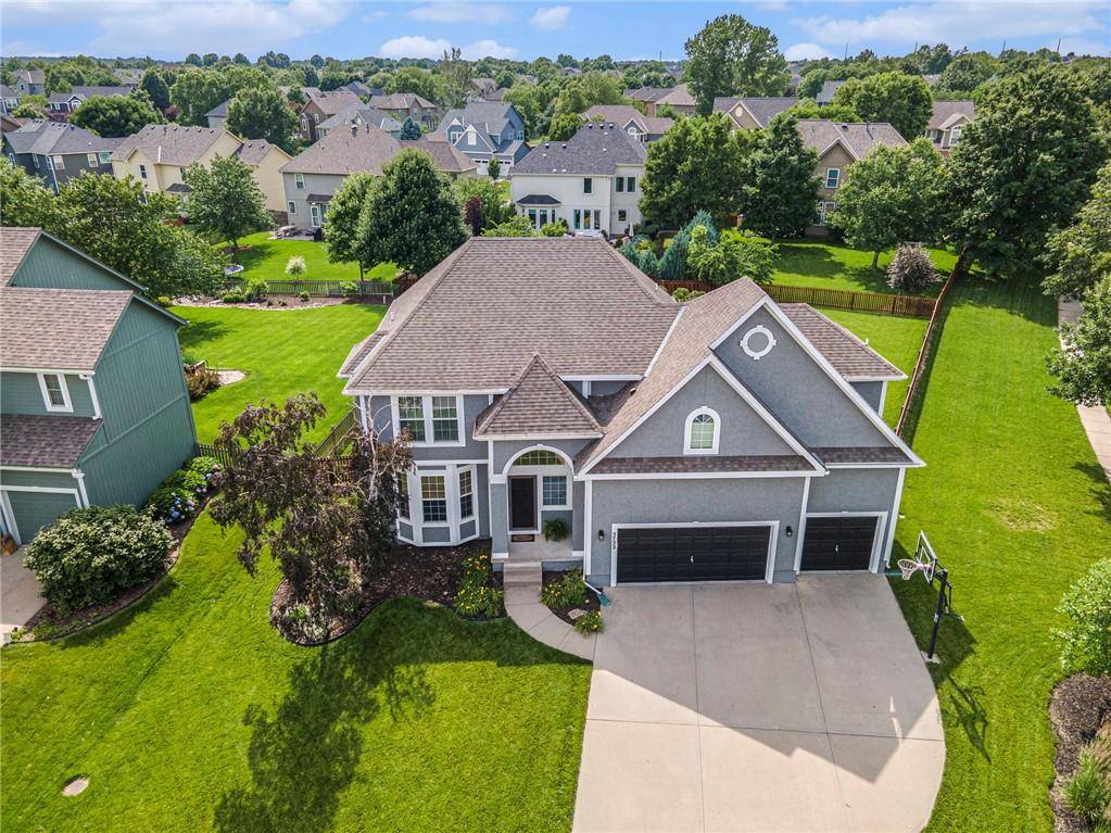 5722 Payne ST, Shawnee, KS 66226