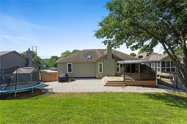 Smithville, MO 64089,104 Betsy CT