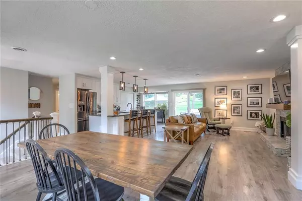 Lake Winnebago, MO 64034,109 SAPONI LN