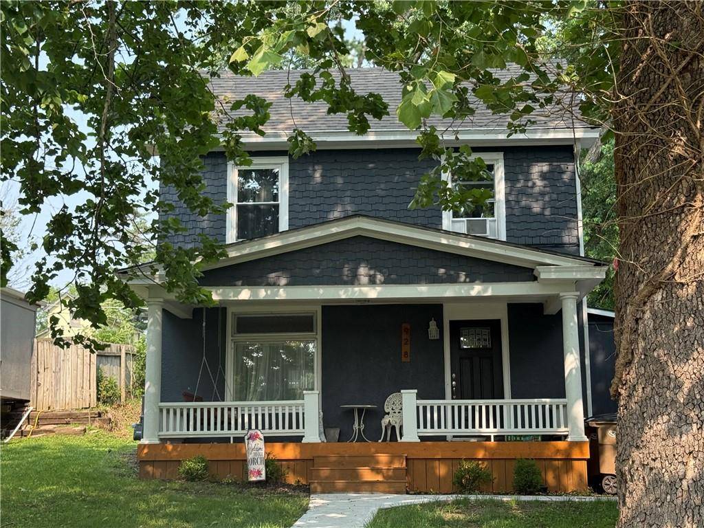 928 S 6th ST, Atchison, KS 66002