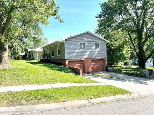 St Joseph, MO 64503,2401 Ivy CT