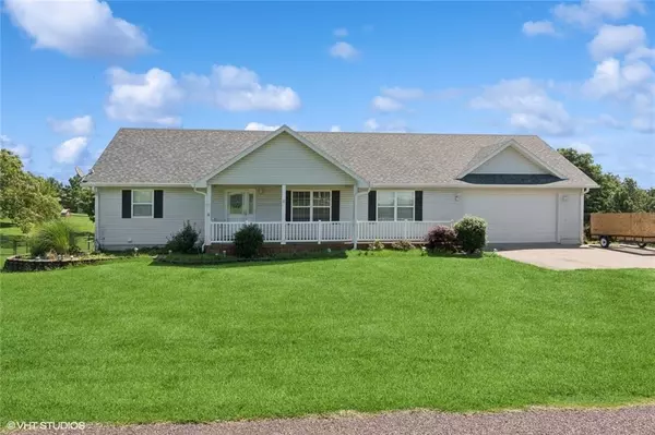 Warsaw, MO 65355,19371 Cedar Gate DR